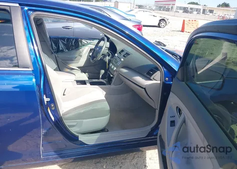 2007 Toyota Camry Le из США, поврежденный, VIN 4T1BE46K27U115501